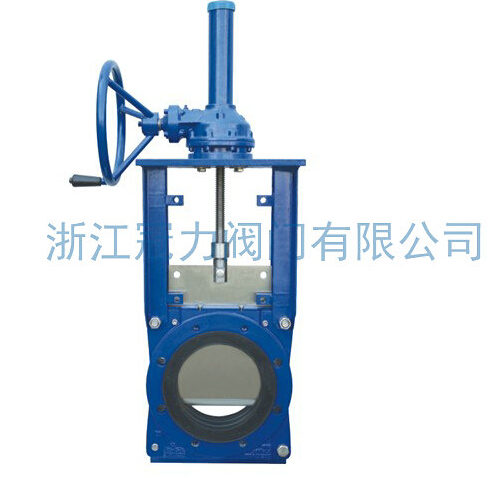 耐磨刀閘閥預(yù)緊力過大過小都會導(dǎo)致泄漏
